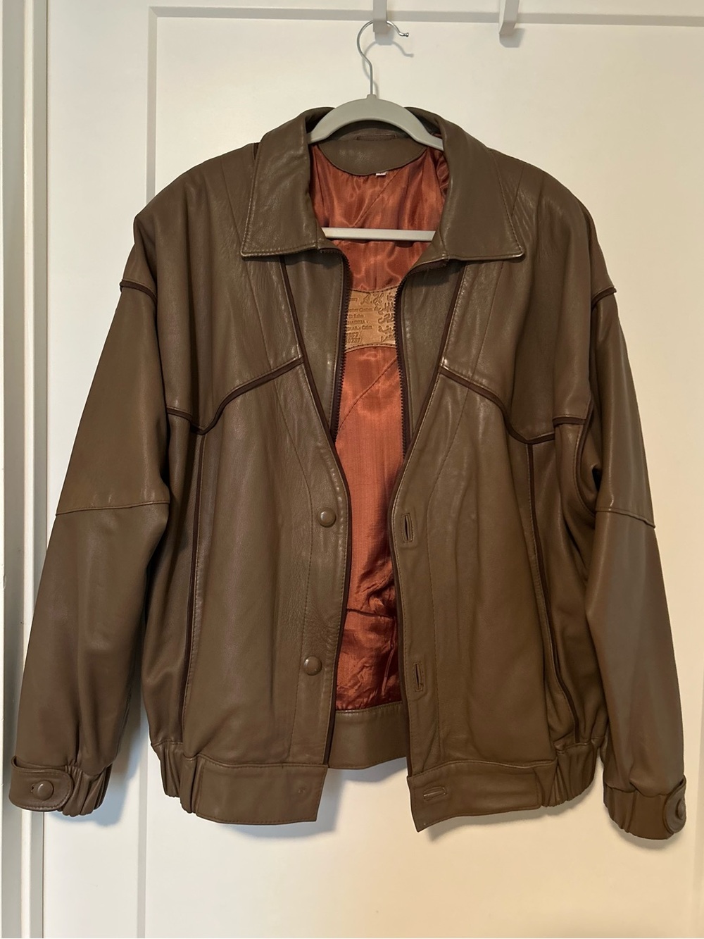 VINTAGE Men's Brown Leather Bomber Jacket